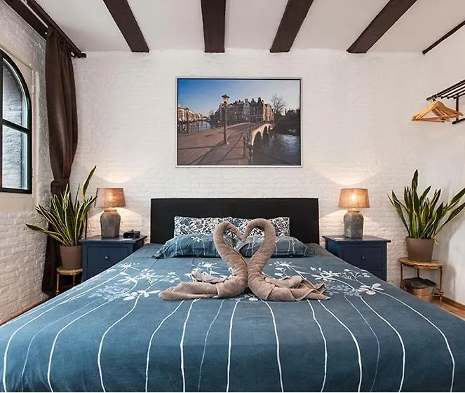 Crown Guesthouse אמסטרדם הולנד